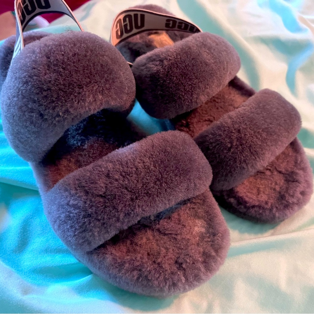 UGGS